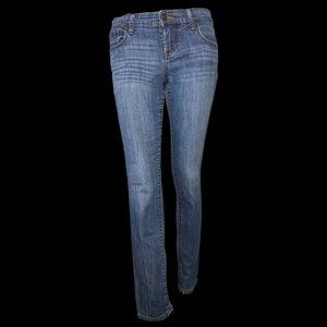 Old Navy "The Diva" Mid-Rise Ankle Jeans